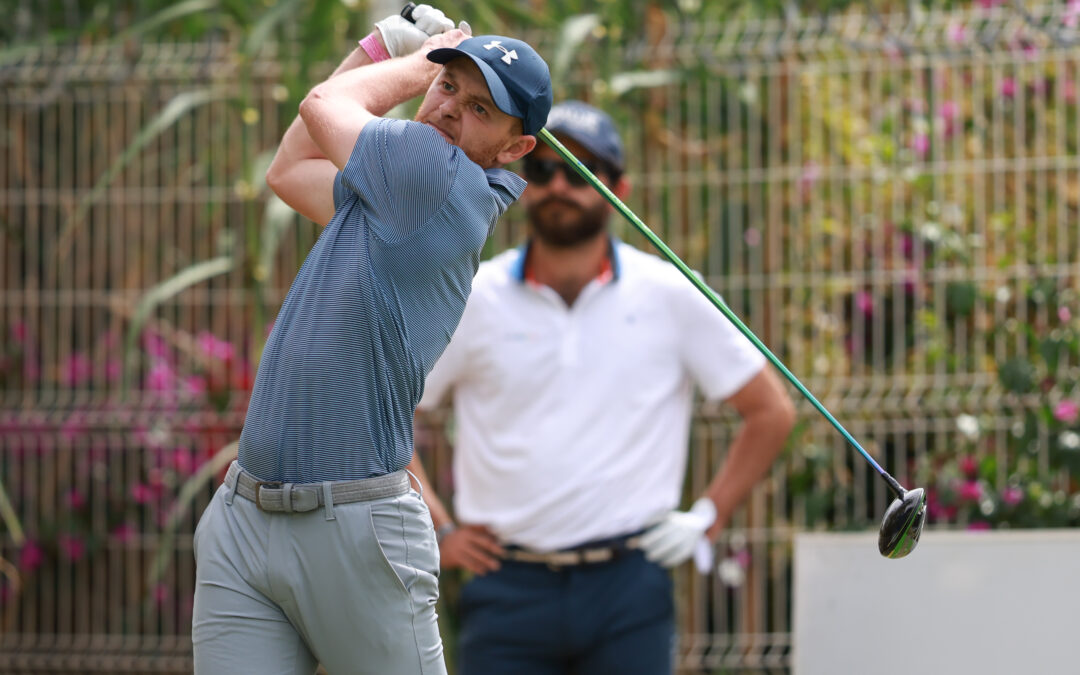 El estadounidense Josh Radcliff y el mexicano Luis Gerardo Garza comparten el liderato del Abierto de Aguascalientes.