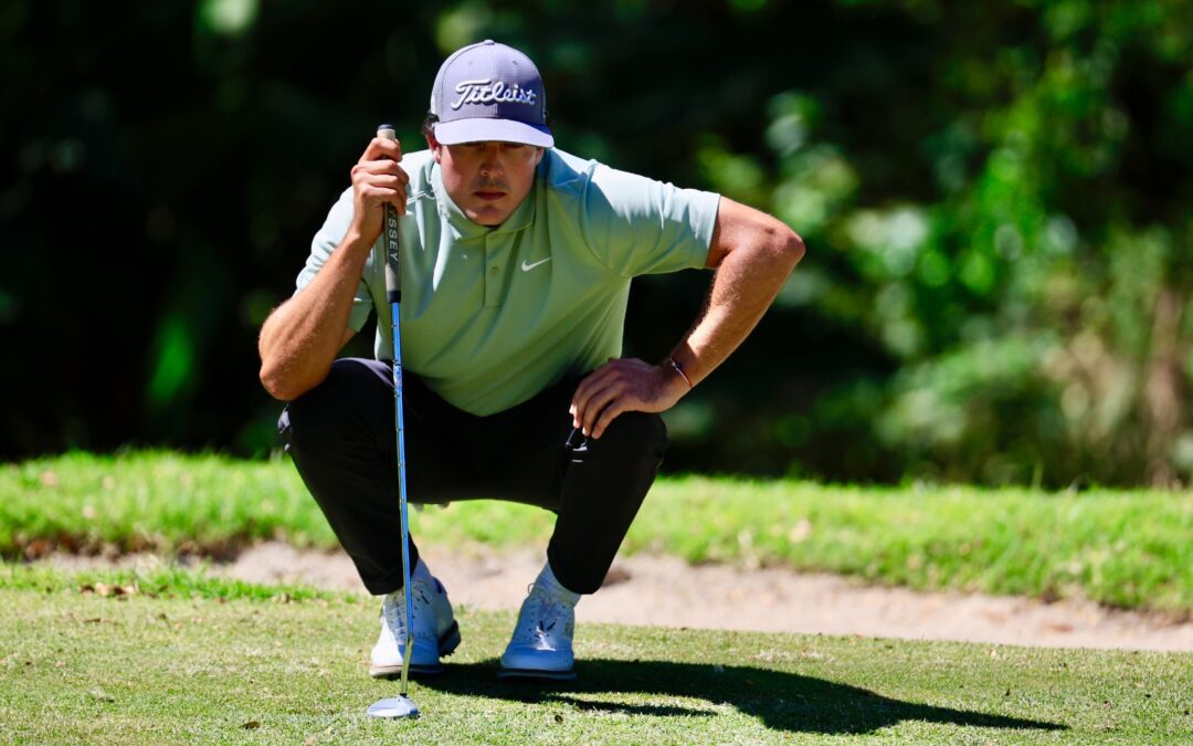 El mexicano Eduardo Carrete y el colombiano Felipe Álvarez están empatados en el primer lugar de El Salvador Open Championship
