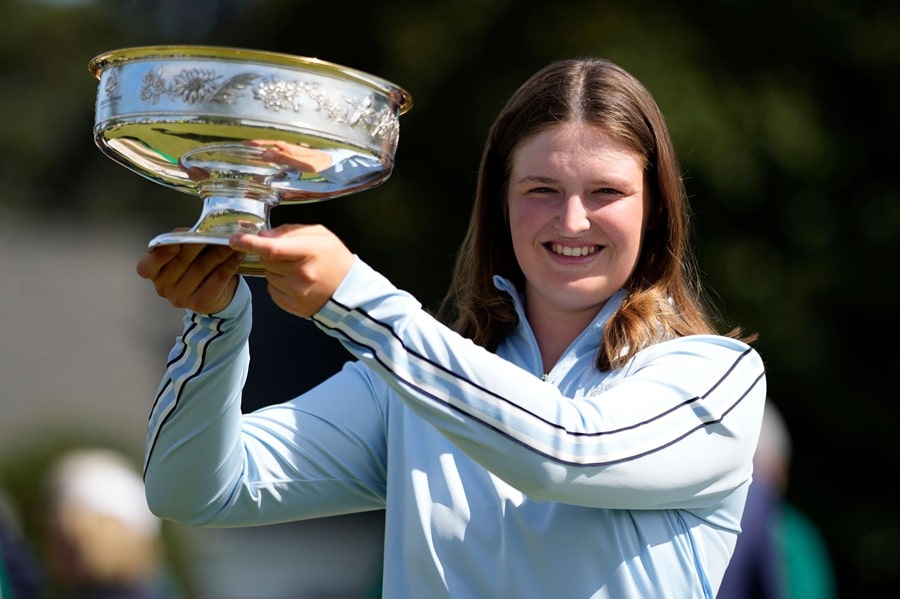 LPGA, la inglesa Lotti Woad, en su debut profesional, logró dar otro campanazo, esta vez al conquistar el ISPS Handa Scottish Open