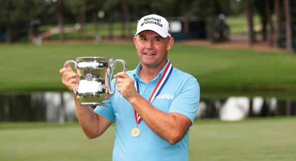 Padraig Harrington capturó su segundo título en el U.S. Senior Open